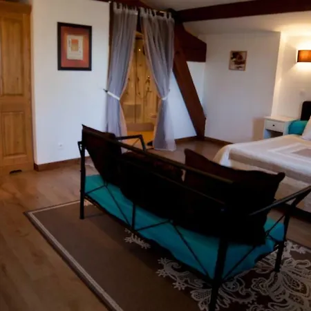 Bed & Breakfast Chambres D'hotes Domaine Borie Neuve *